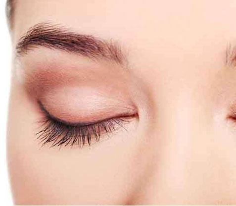 Home remedies to improve eyelashes