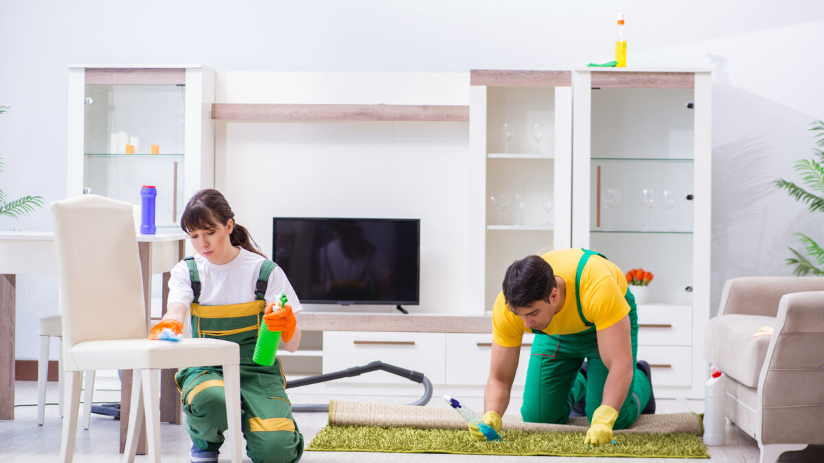 How the Cleaner in Tunbridge Wells will Help you in Keeping your Place Clean?