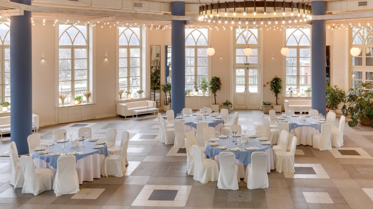 What to Consider When Booking a Banquet Hall?