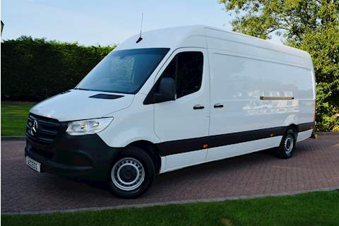 For any of your commercial needs, you may rent a van in Telford.