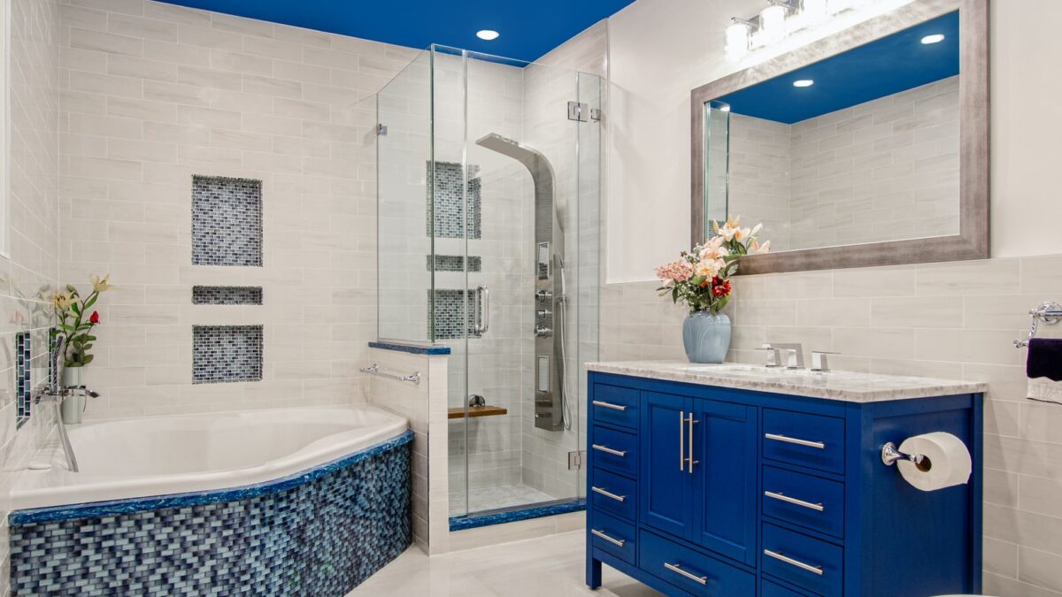 What Are The Advantages Of Bathtub Remodeling?