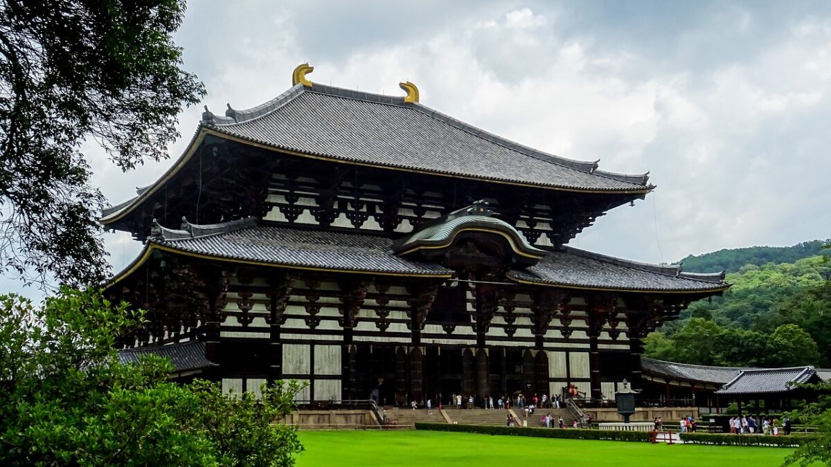 Travel Guide To Visit In Nara