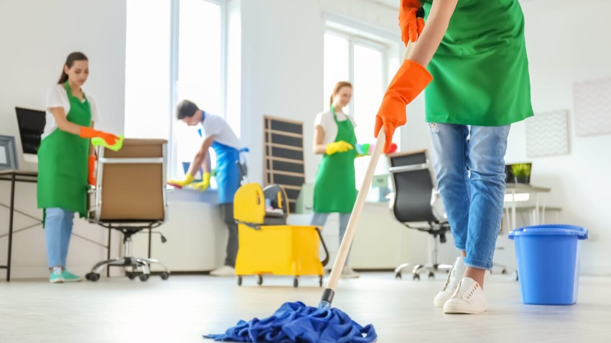 Why Getting a Professional For Bond Cleaning Is Necessary?
