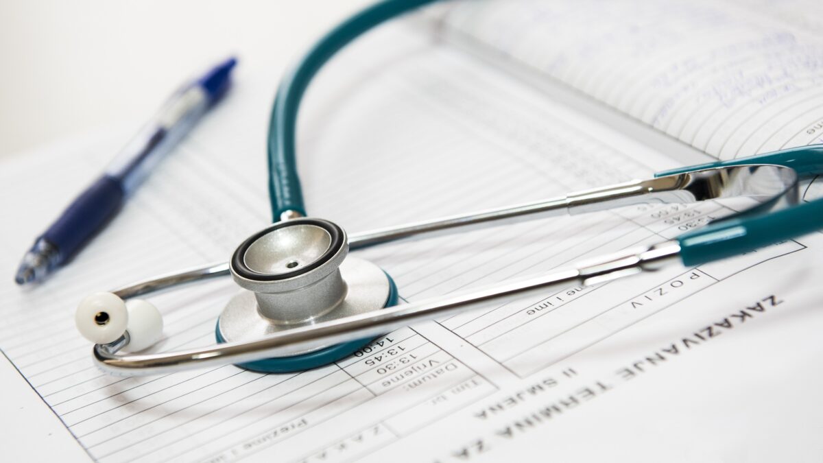 Why Outsourcing Physician Billing Services Makes Sense Today