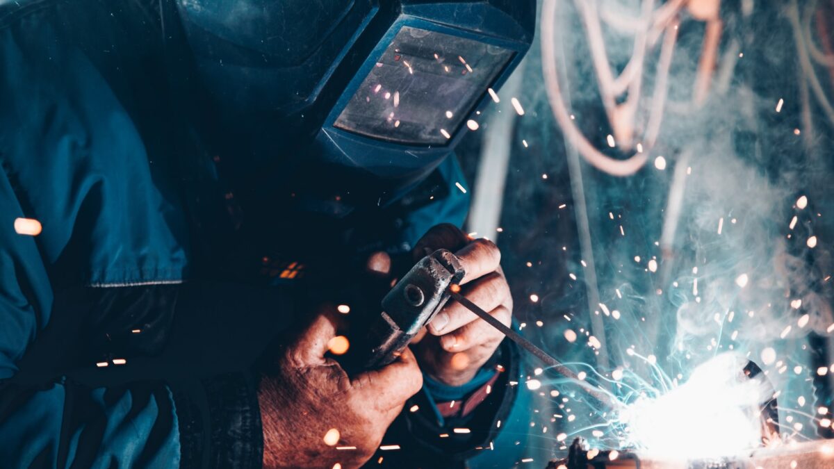 Advantages of Arc welding over Gas welding