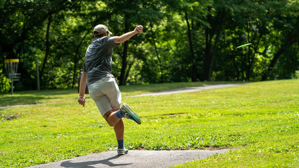 What Is the History of Frisbee Golf Aka Disc Golf?