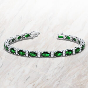 Green Emerald Bracelet with diamond
