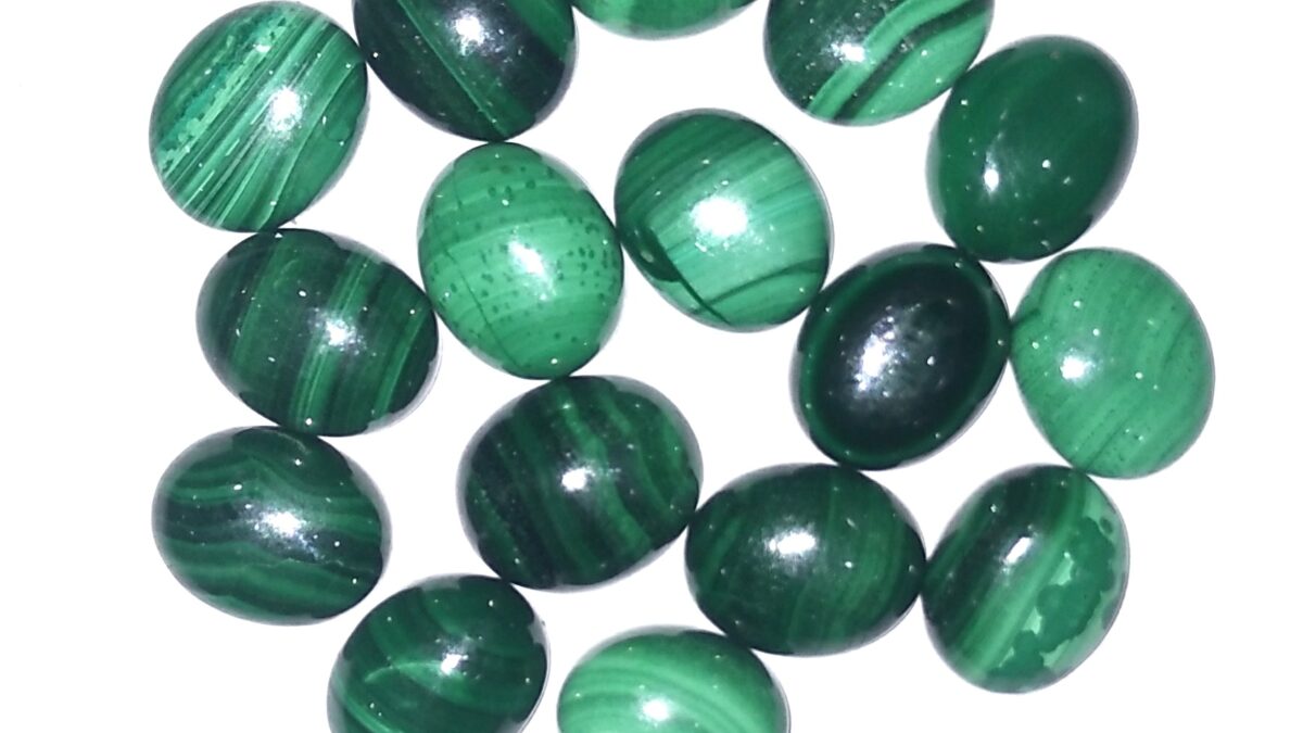 The Awesome Benefits Of Malachite Stone Will Give You The Best Feelings