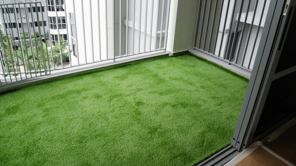 10 Benefits of Using Artificial Grass Balcony
