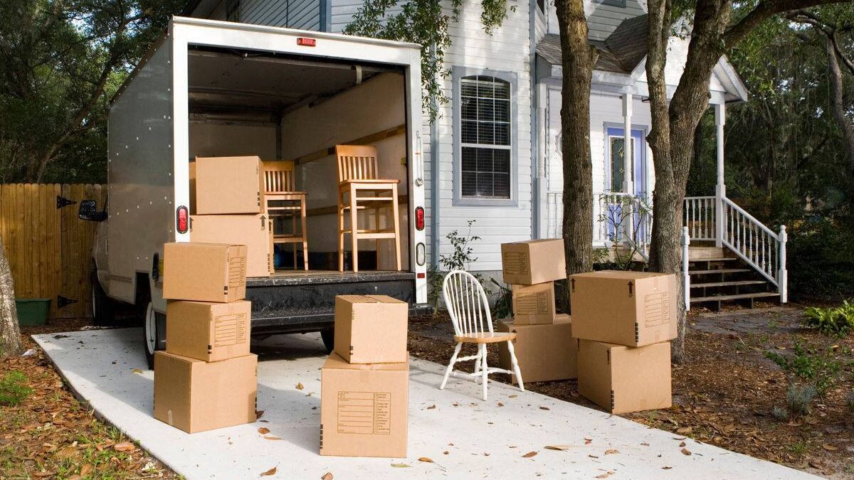 What are the technicalities of house movers in Keighley?