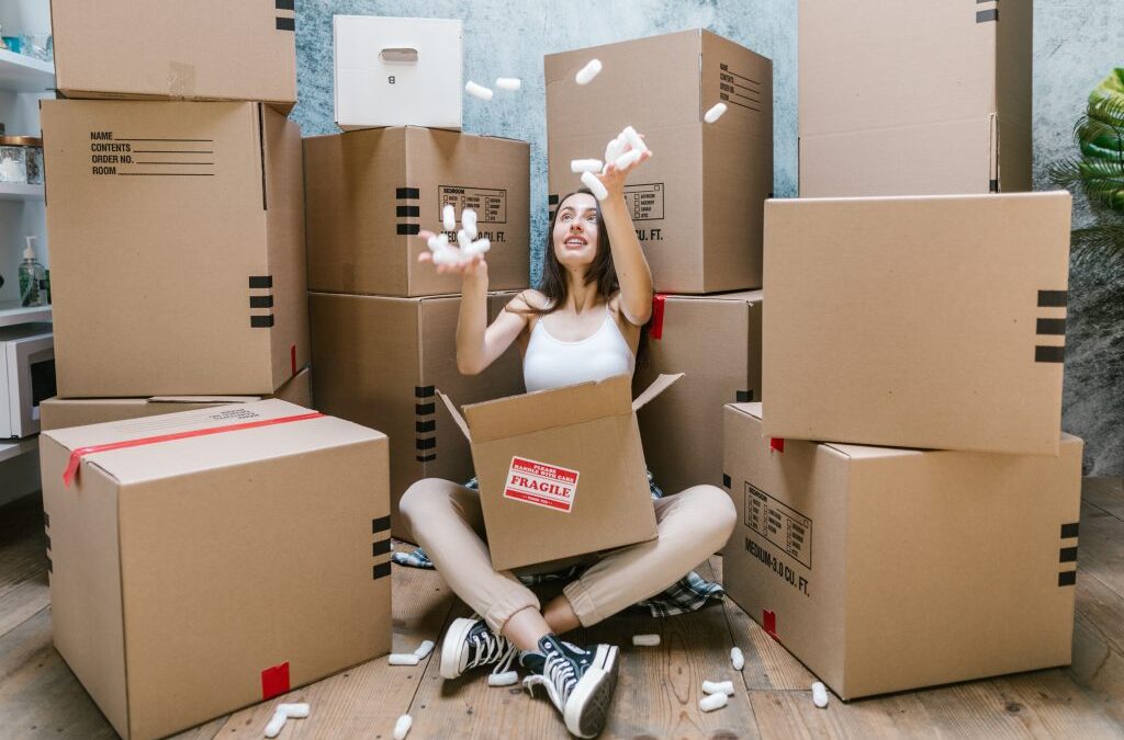 Pros and Cons of Starting a Junk Removal Service in Dubai