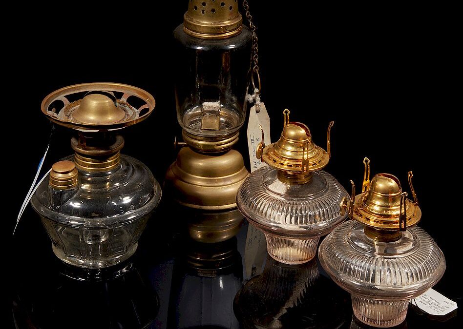 The Demand of Antique Kerosene Lamps in Decor.