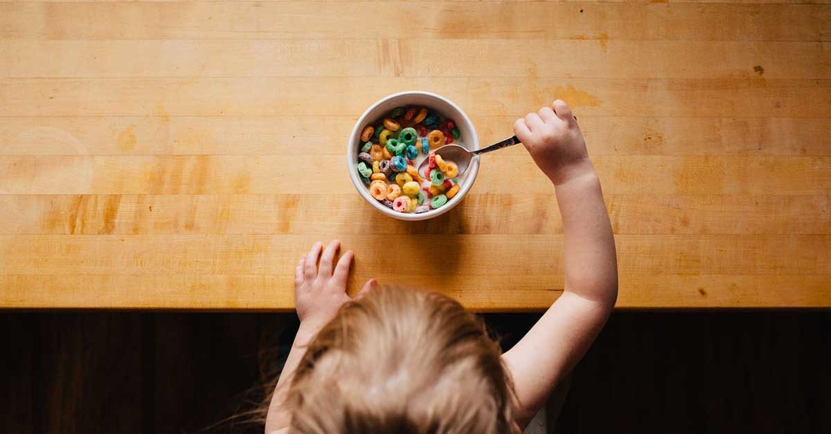 Kids Learn Colors with Cereal Boxes