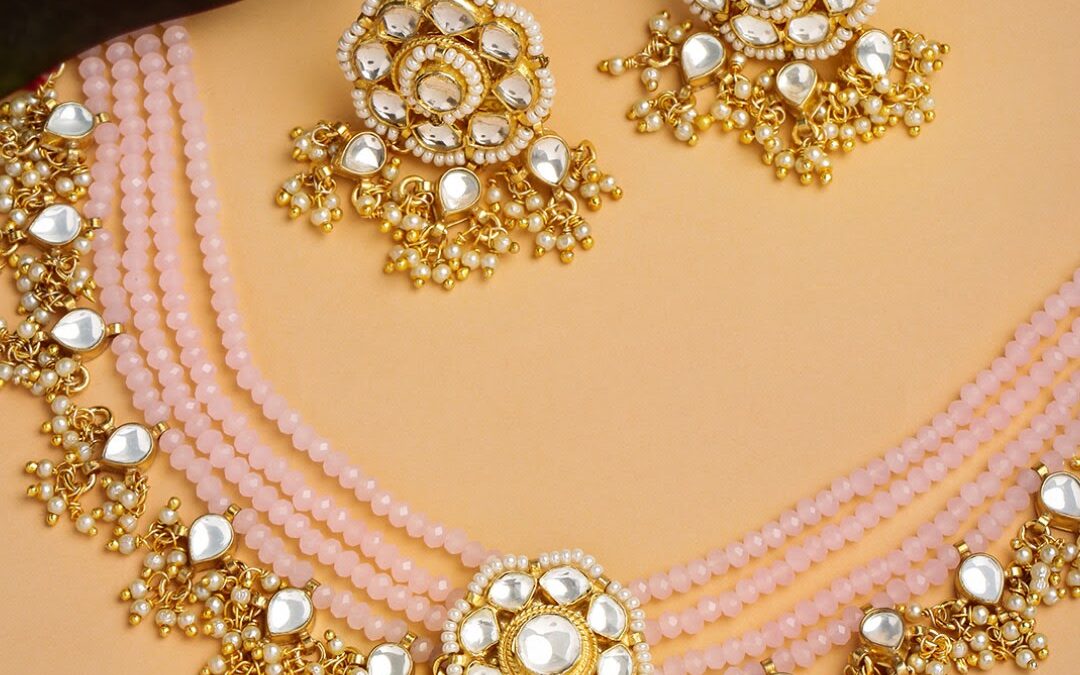 Top 10 Jewelry For The Bubbly Season
