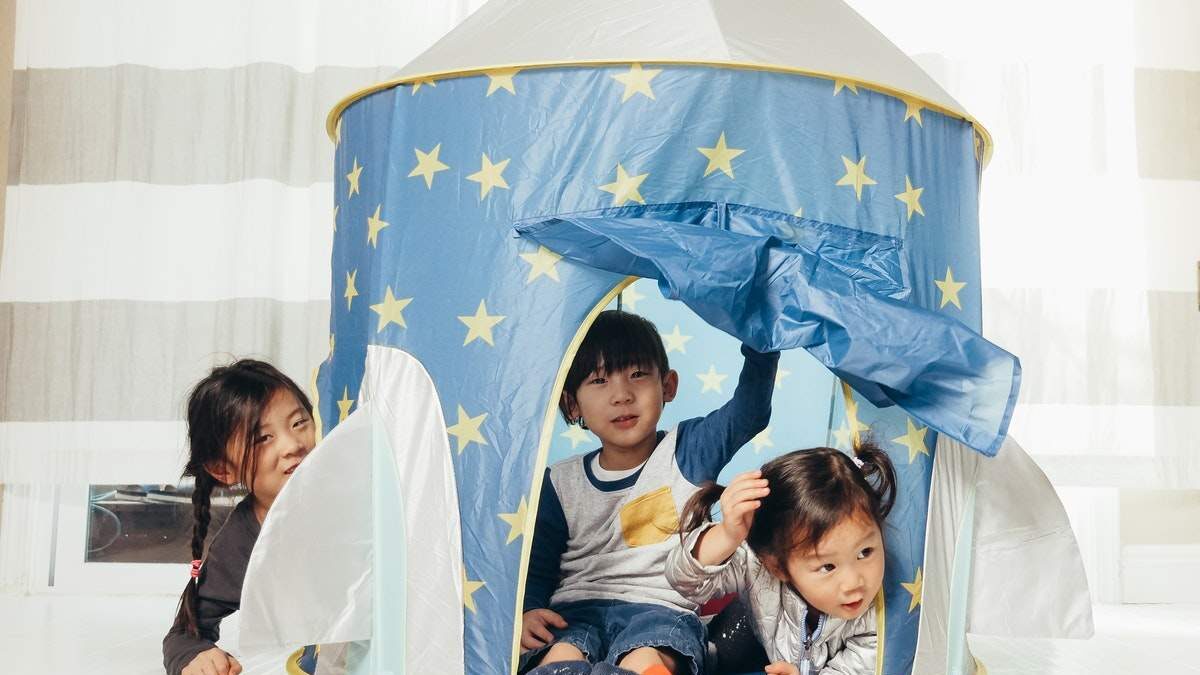 What are some benefits of buying a kids tent house?