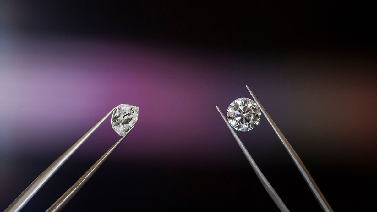 The Raw Diamond Trade | All About Raw Diamond