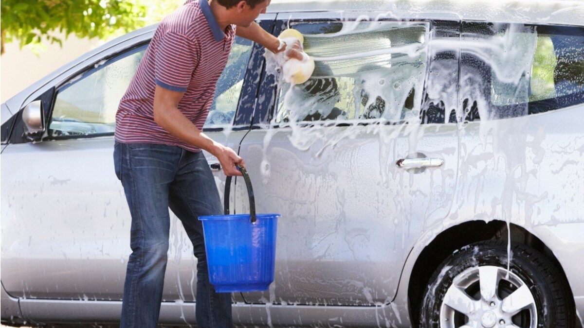 How to Wash Your Car Like a Pro (Easy Steps)