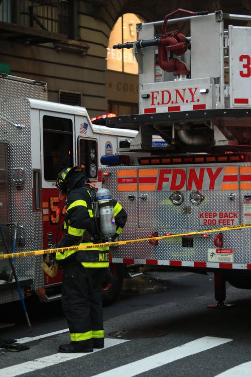 An FDNY fire truck