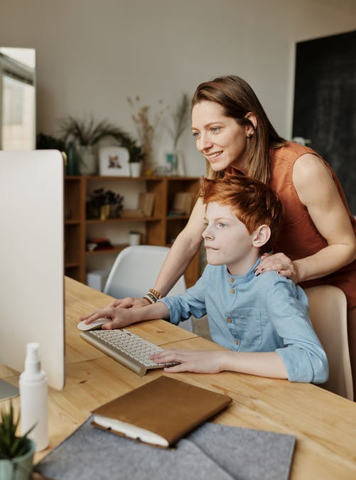 3 Questions You Should Answer Before You Switch to Online Schooling for Your Child