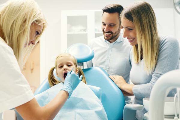 Dental Marketing Looks at Dental Helpers in Orthodontics