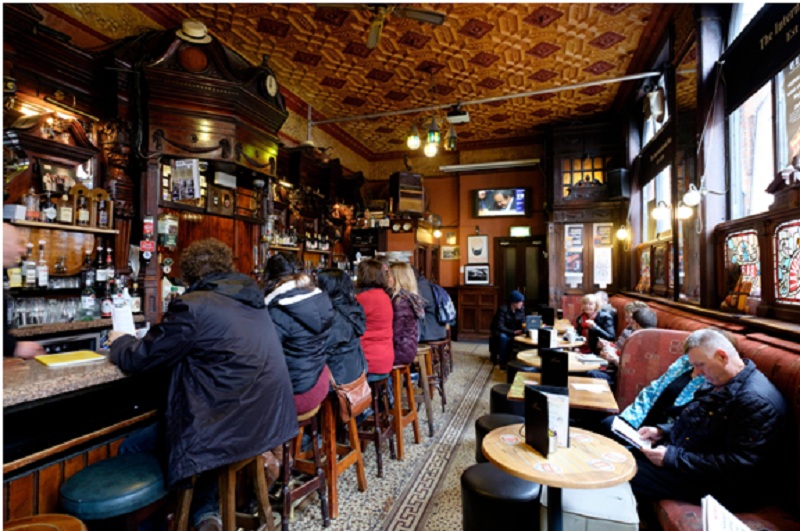 What Makes a Pub Great? The Top Five Factors to Consider