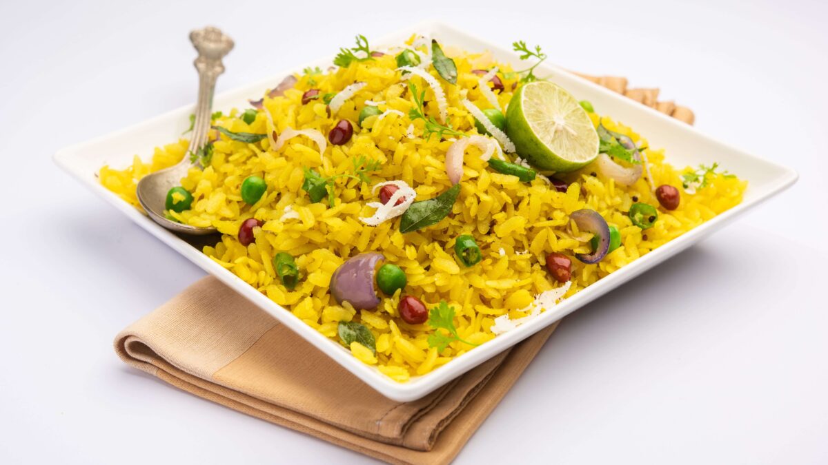Make delectable Indori Poha with instant Jeeravan Masala