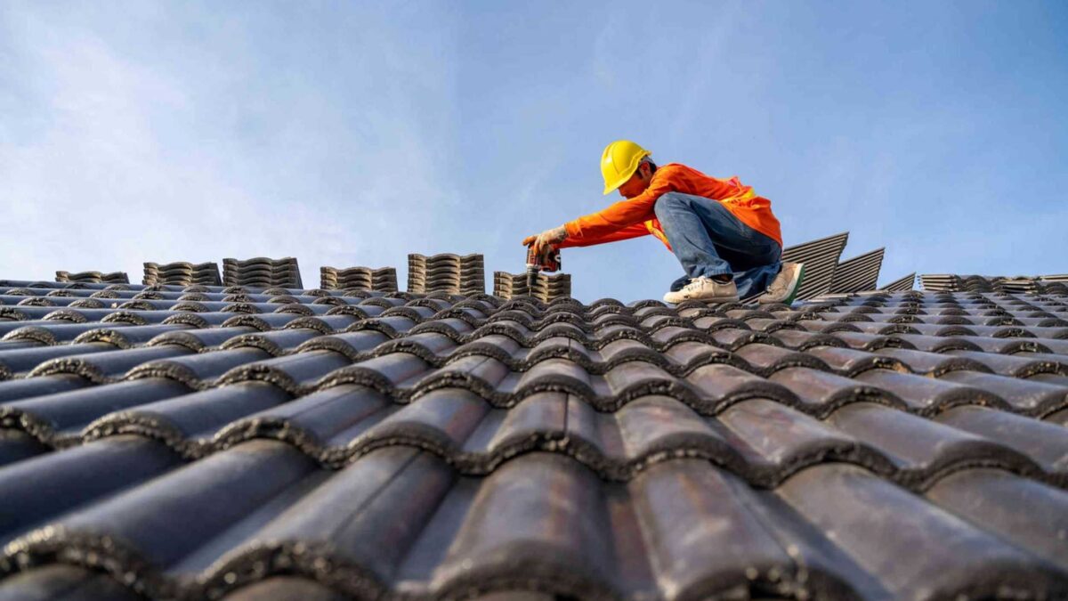 Residential Roof Maintenance Tips You Need to Know