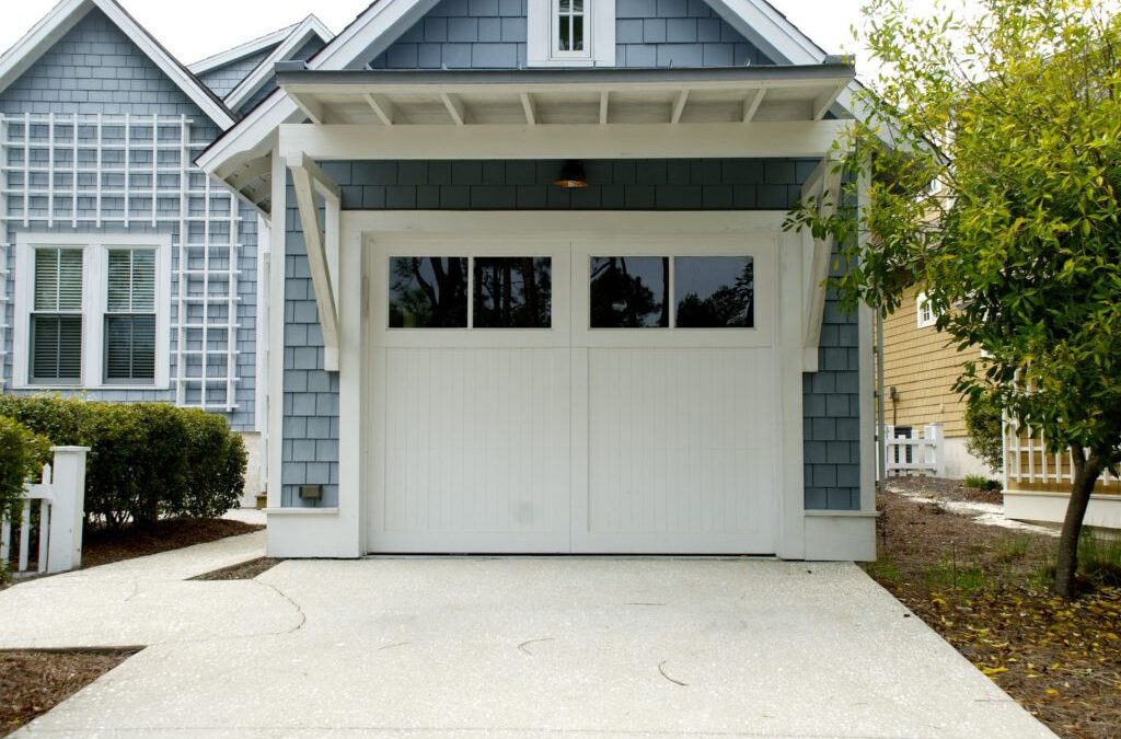 The Best Time to Schedule Residential Garage Door Repair