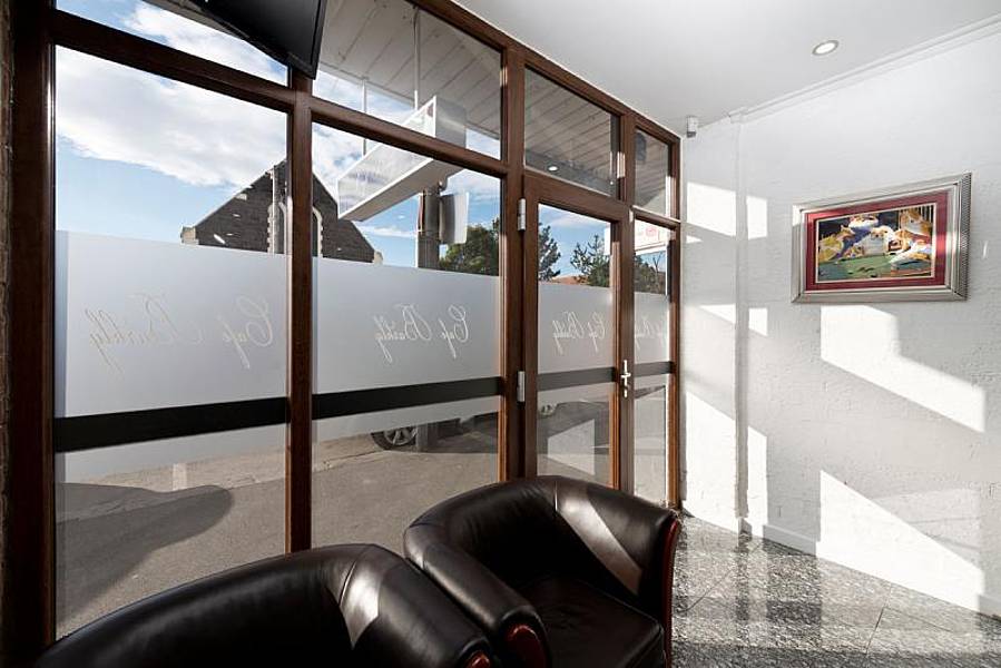 Install Premium-Quality Double Glazed Awning Windows and Sliding Doors in Melbourne