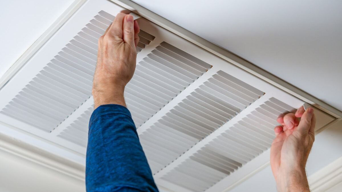 How To Keep Your AC Unit Clean and Running Efficiently