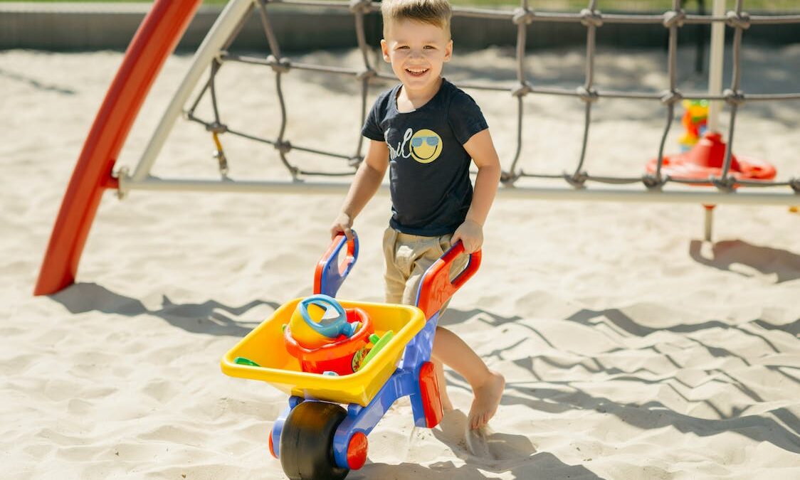 Best Outdoor Toys That Kids Can Enjoy