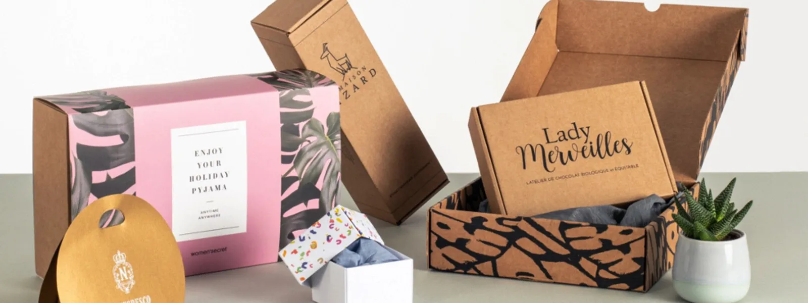 custom-cosmetic-boxes