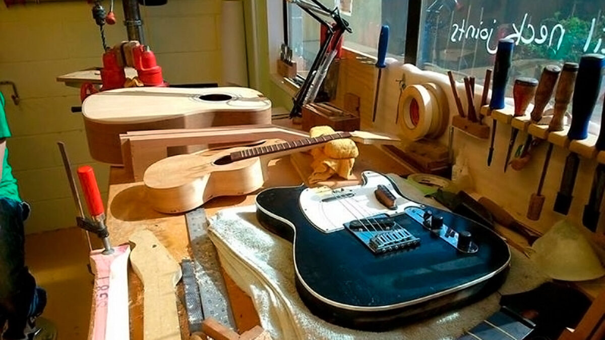 Build Your Best Beginners Friendly Guitar Kit