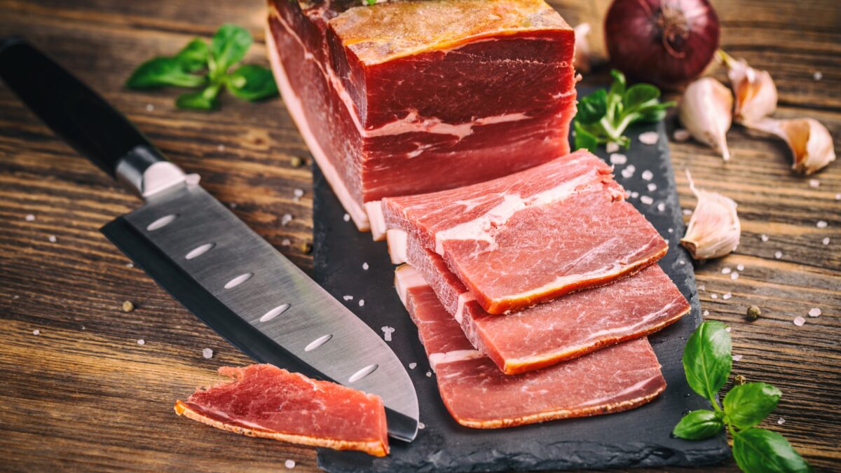 7 Best Butcher Knives for Chopping and Cutting Meat