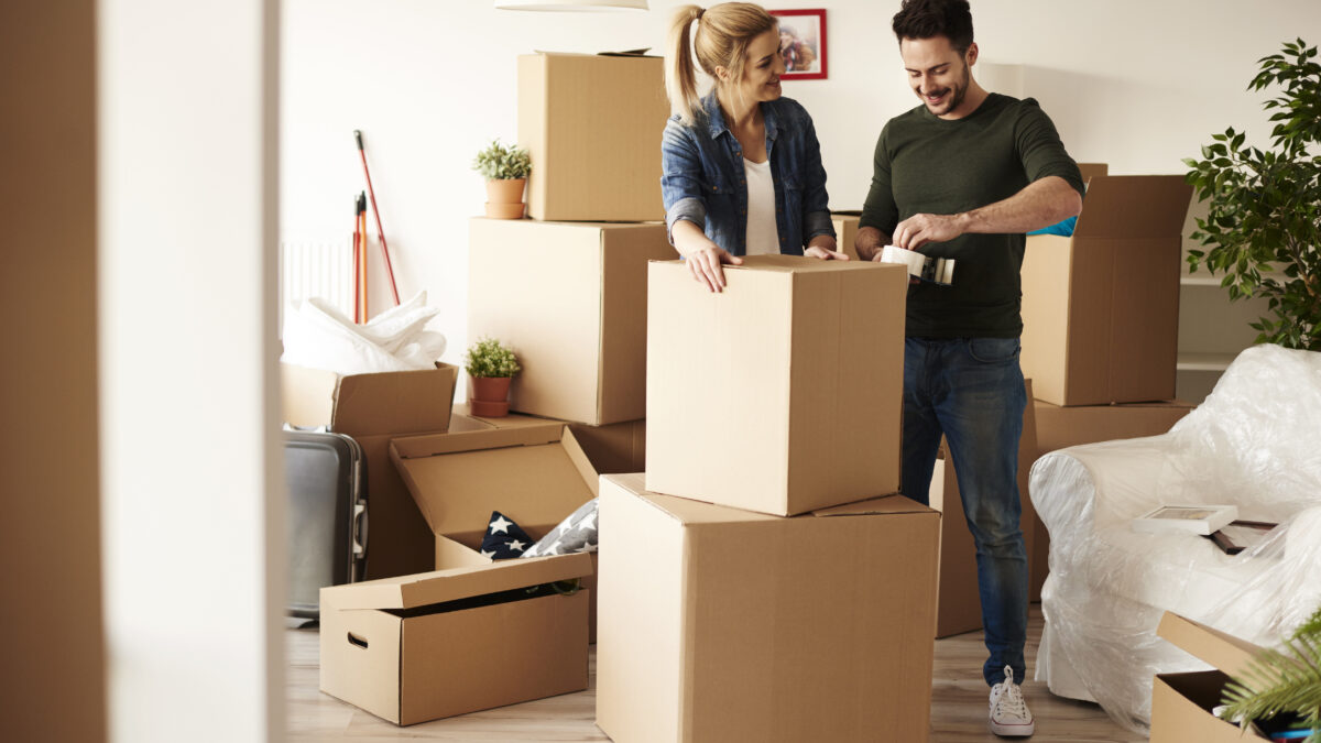 Complete Guide to Packing and Moving Your Home or Office Goods