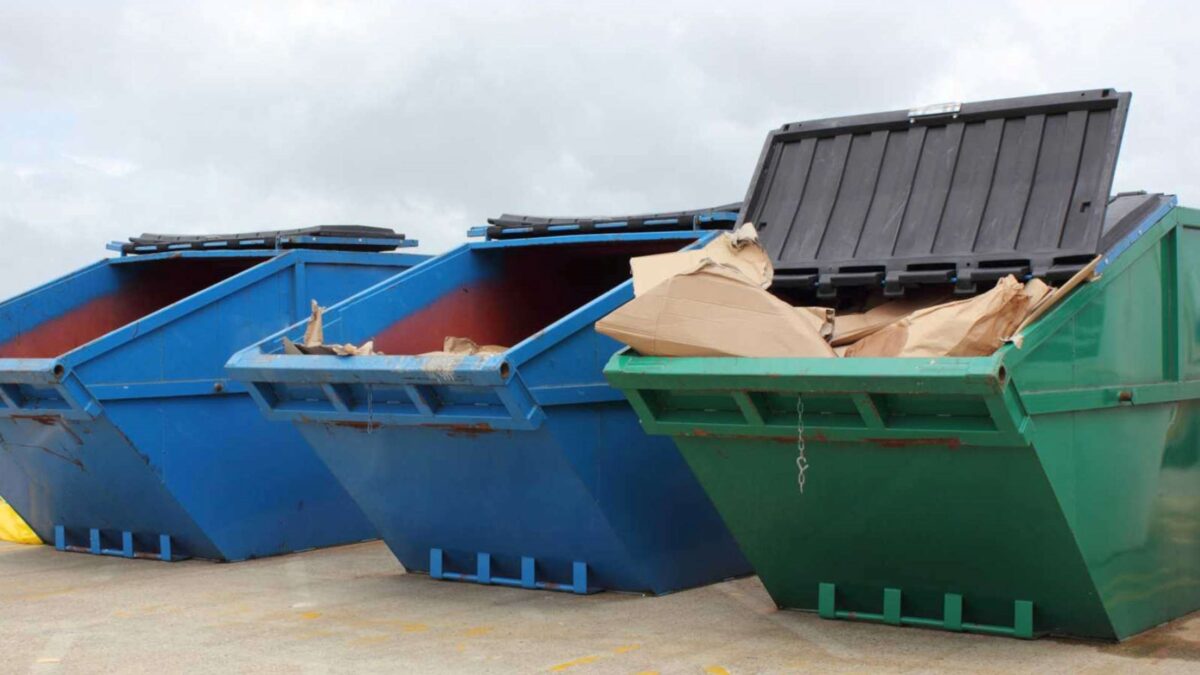 3 Waste Types You Can Manage When You Hire a Skip