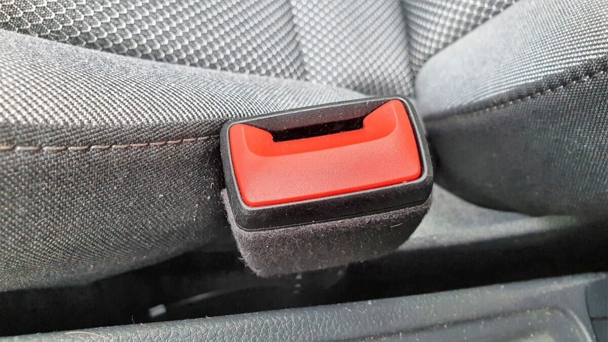 How to Fix a Broken Seatbelt Buckle