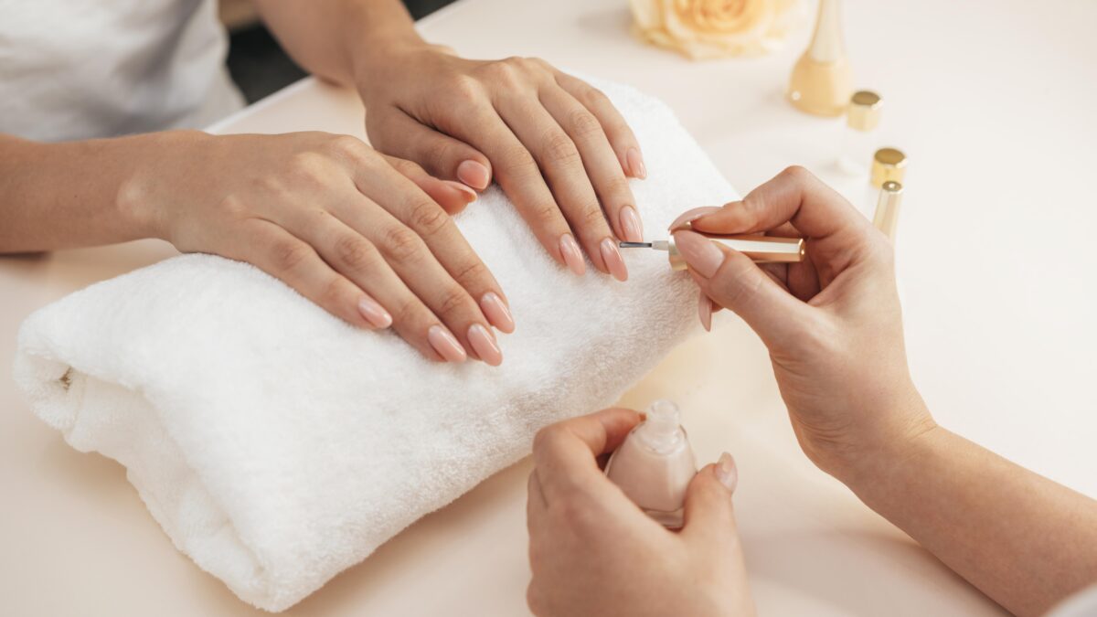 Best Ways to Keep Your Nails Healthy