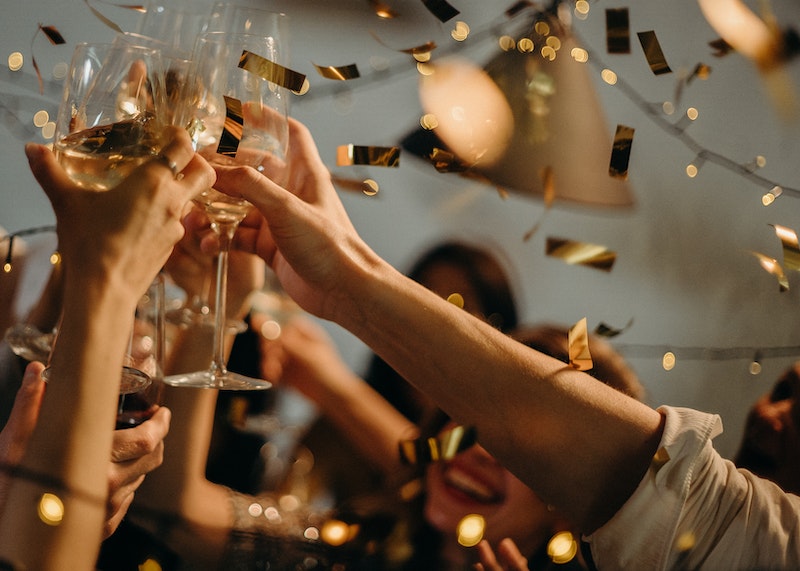 how to organize a work Christmas party