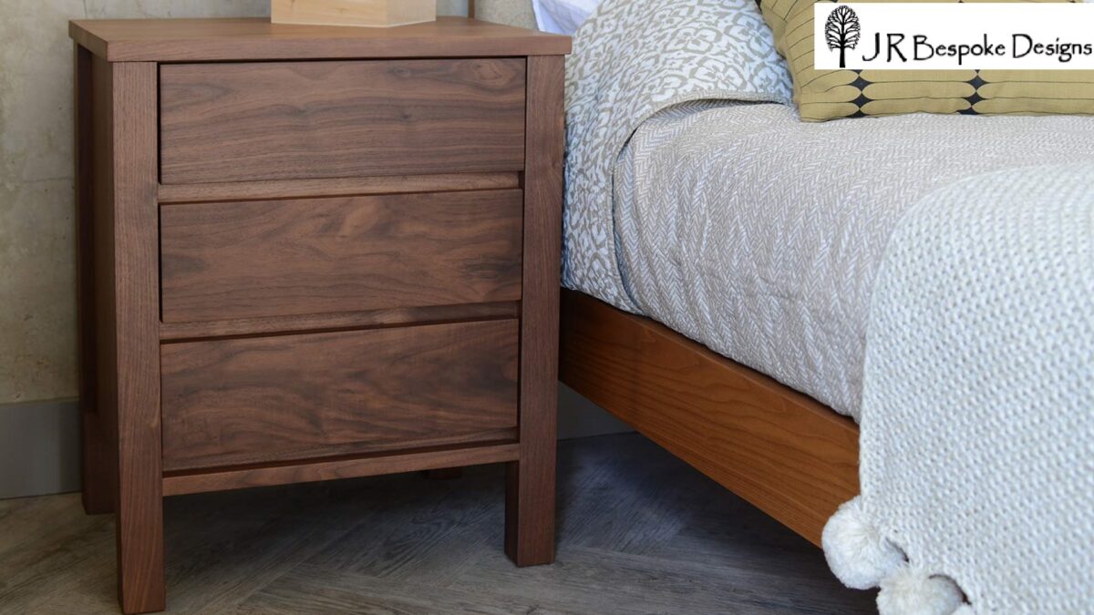 A Little Guide To Help You Buy The Right Walnut Bedside Table
