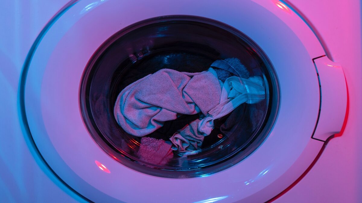 Key Merits of Laundry Service for Clothing & Shoes Cleaning Abu Dhabi