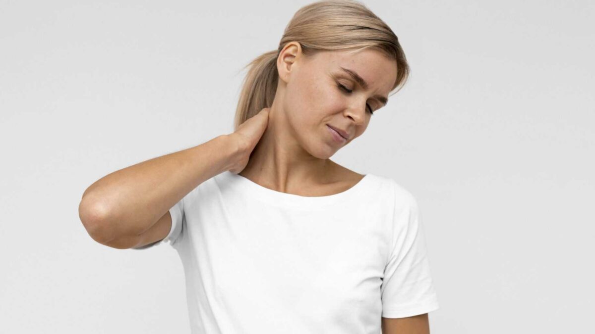 How To Treat Neck Pain Causes & Remedies