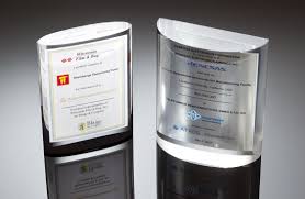 How to Make Your Annual Award Embedments in Lucite More Memorable
