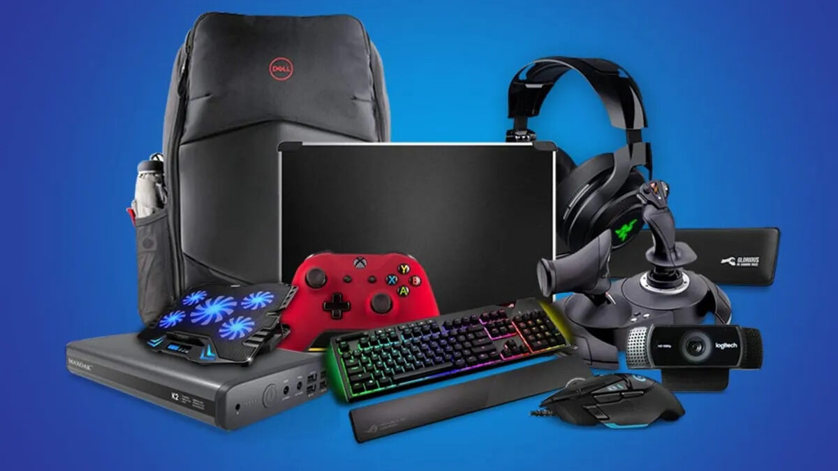 FOR PC GAMERS: 8 ESSENTIAL GAMING ACCESSORIES