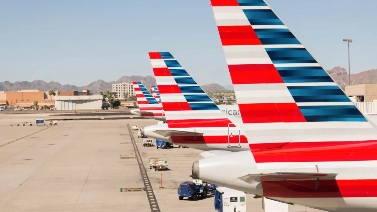 How do you get through to American Airlines? 