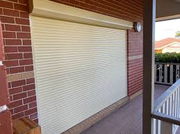 WHY DO WE NEED LUBRICANTS FOR ROLLER SHUTTER DOORS??
