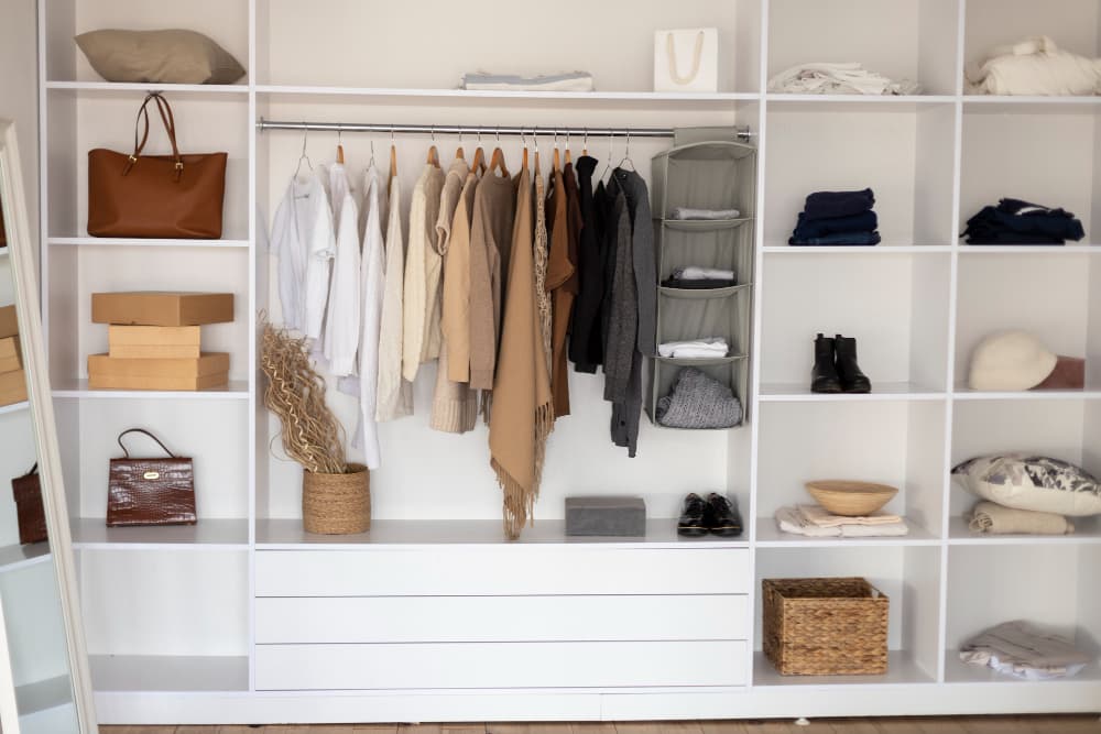 What are the Best Way to Design a Wardrobe? Complete Guide