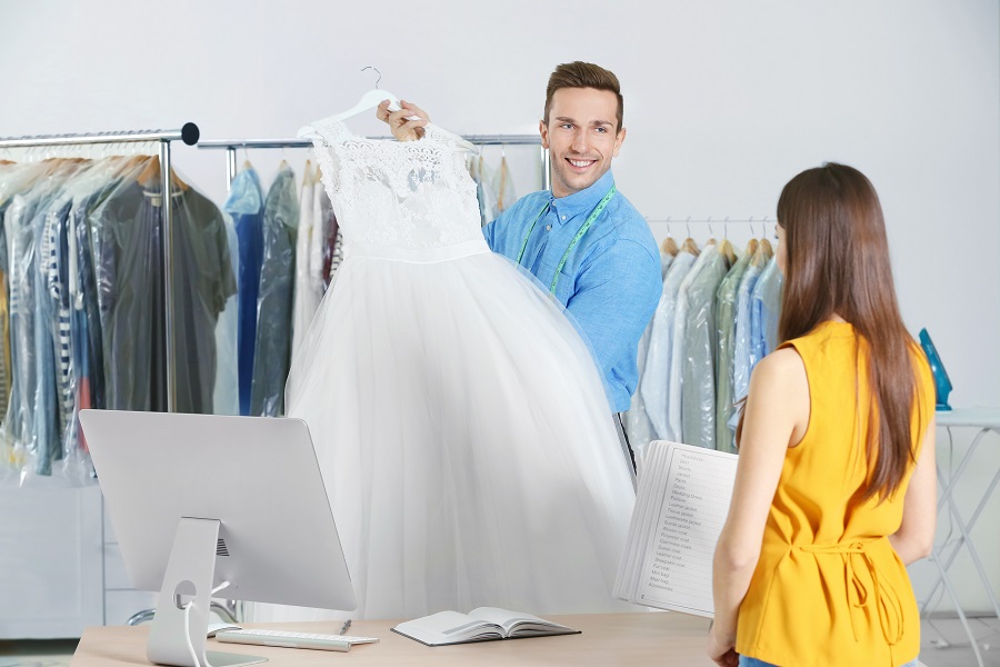 The Benefits of Organic and Eco-Friendly Dry Cleaners