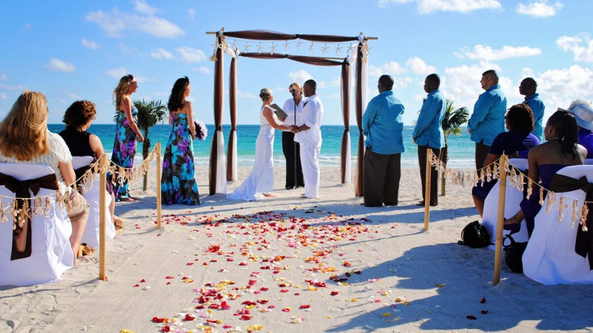 Pros and Cons of Destination Wedding Miami beach