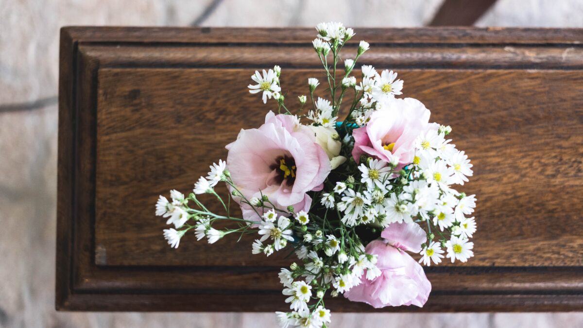 Funeral Flowers and what they Symbolize